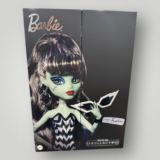 Monster High Skullector Frankie Stein x Barbie Doll -