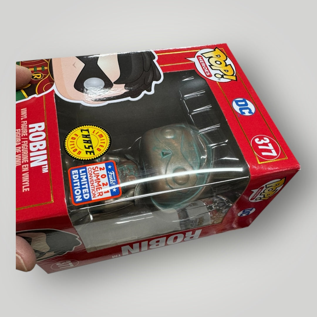 FUNKO DC UNIVERSE ROBIN PATINA HOODED CHASE #377